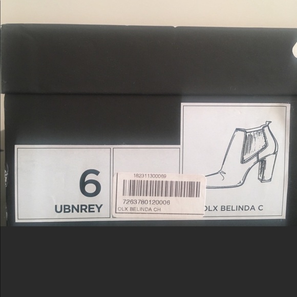 Banana Republic Suede Booties NWT! - Picture 4 of 4